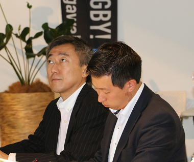 ⑥男性2人png.png