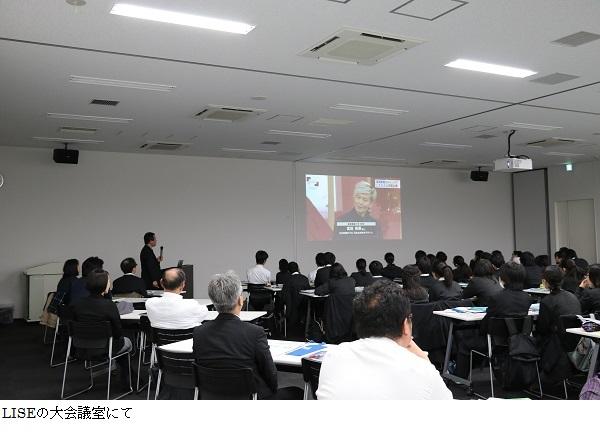 S☆LISEの大会議室にて宮田先生☆.jpg