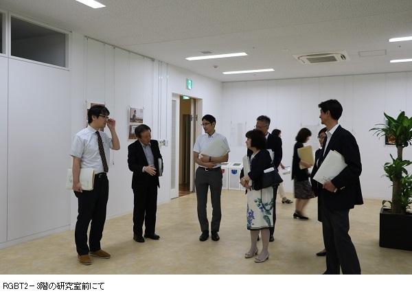 ⑧3F見学.jpg